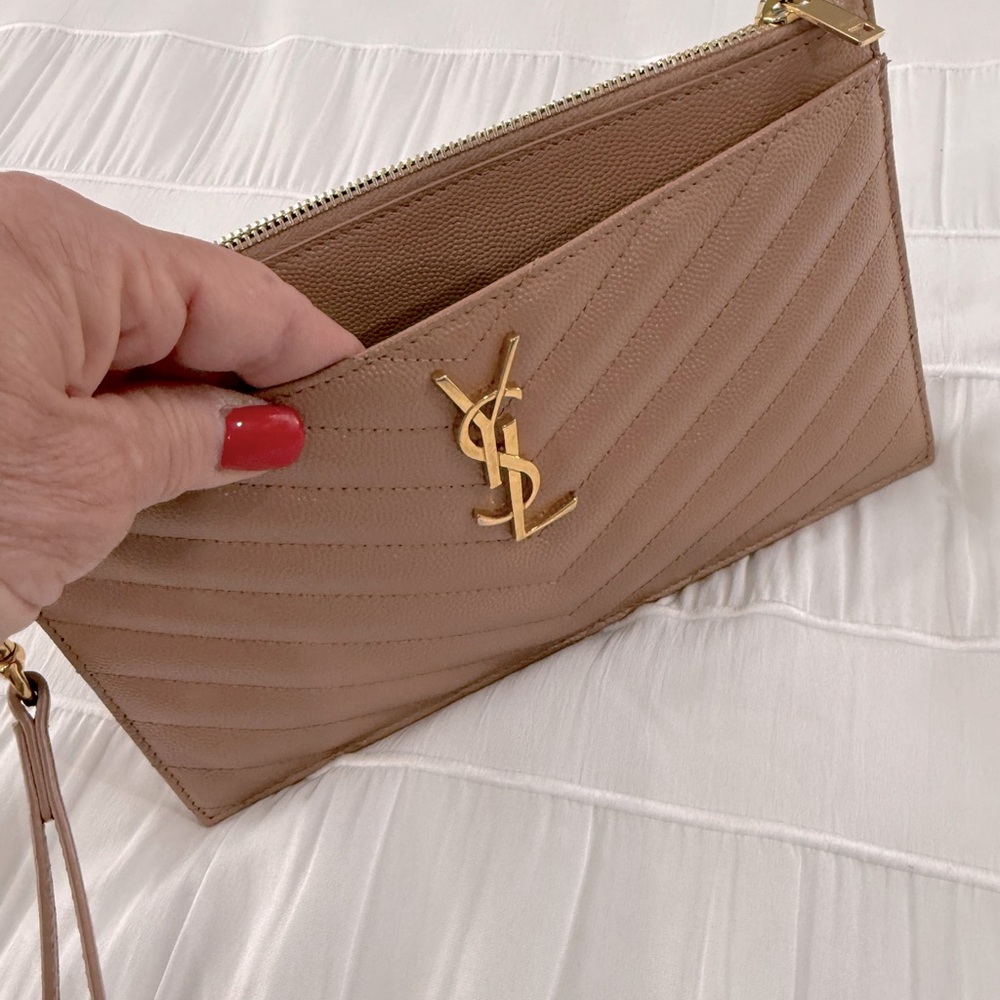 ⭐️⭐️PRICE DROP! Yves Saint Laurent Tan Quilted Wristlet AUTHENTIC! - Picture 10 of 14